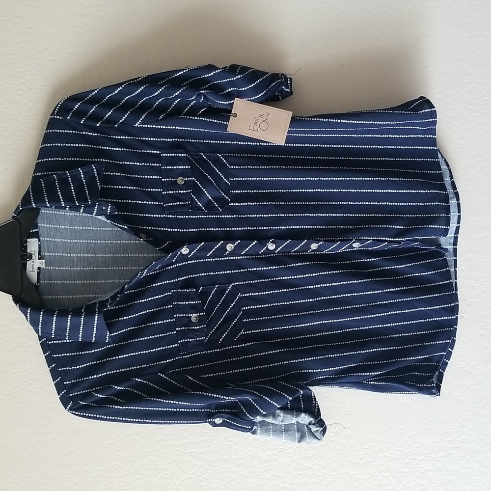 WOMEN'S TOP BY EDEN & OLIVIA, SIZE M
